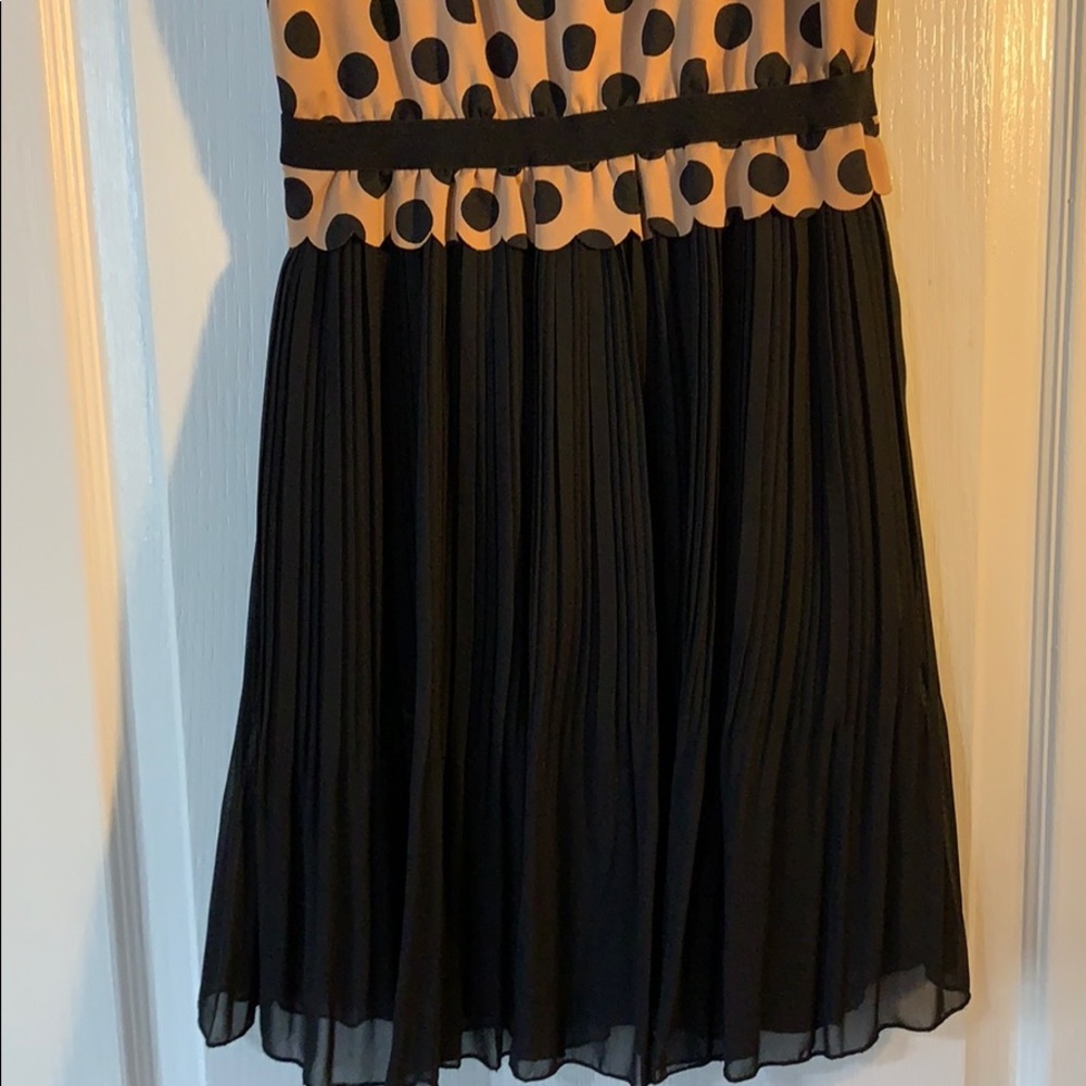 Dress - Picture 4 of 7